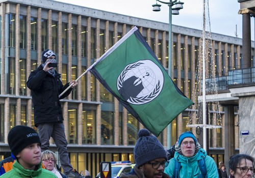 anonymous flag - Je suis Charlie Rally